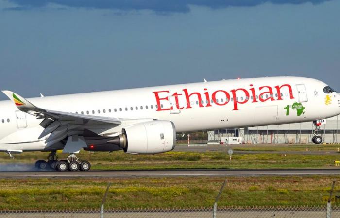 /// L'Ethiopian Airlines prende in consegna il primo Airbus A350-1000 dell'Africa – ACTU AERO /// AAF