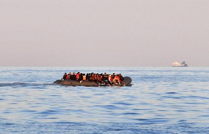 Canale: ritrovati due corpi al largo di Calais e 51 persone salvate vicino ad Audresselles