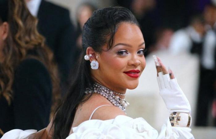 come Rihanna vuole “intrufolarsi nelle urne” con il passaporto di suo figlio