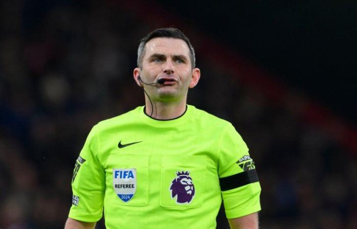 Michael Oliver e David Coote accusati del nuovo errore del VAR – ma una regola poco conosciuta dimostra che hanno preso la decisione SPOT ON