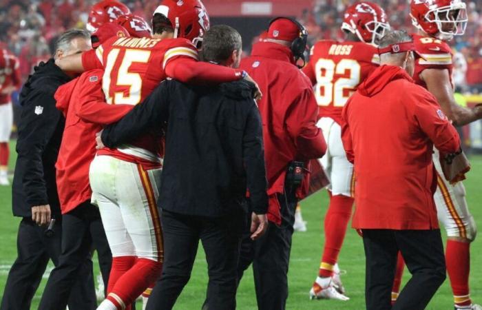 Mahomes scrolla di dosso l'infortunio “spaventoso” per la vittoria chiave del KC, si aspetta di affrontare Denver