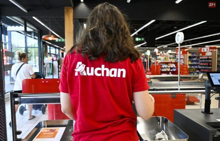 Deficit abissale, più di 2.300 posti di lavoro a rischio… Cosa sappiamo del piano sociale annunciato da Auchan