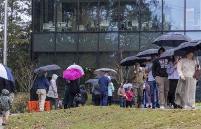 Si sono chiusi i primi seggi in sei stati, inclusa la Georgia, campo di battaglia