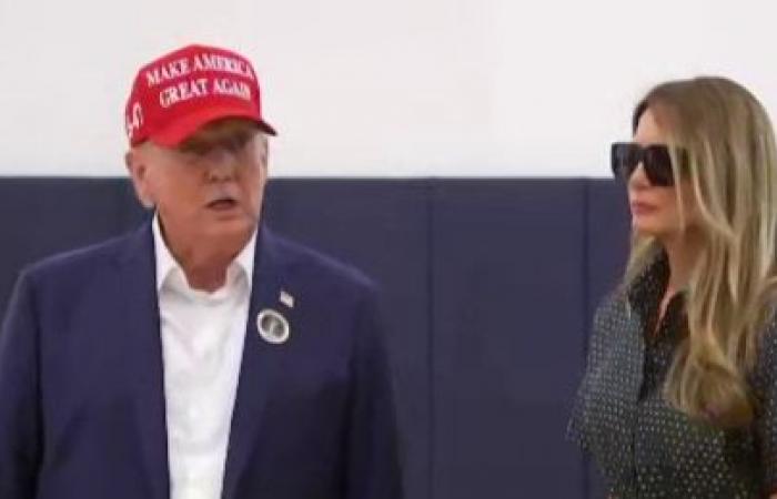 Melania Trump si unisce a Donald nel quartier generale della campagna il giorno delle elezioni