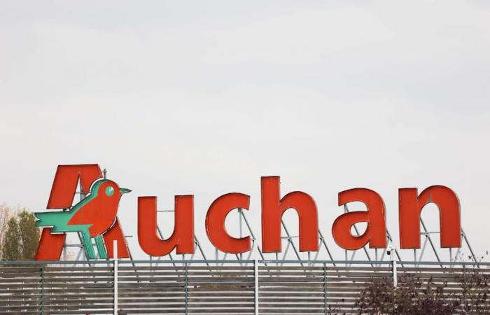 Auchan chiuderà una decina di negozi, ecco le prime città interessate