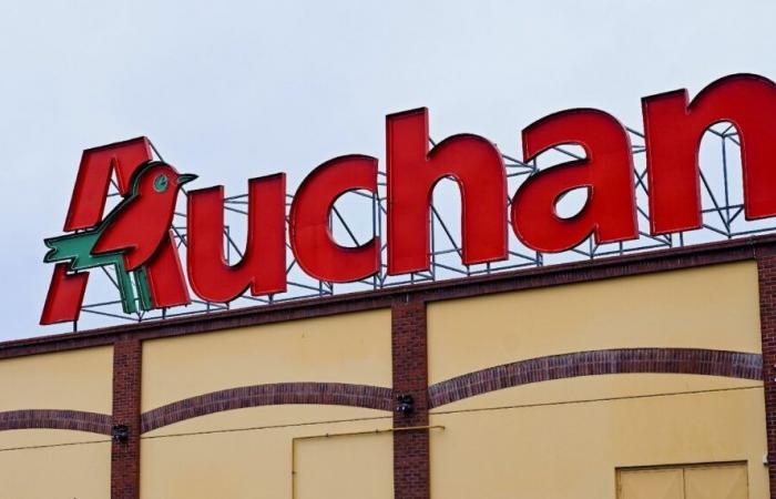 Auchan annuncia l'intenzione di tagliare 2.389 posti di lavoro in Francia