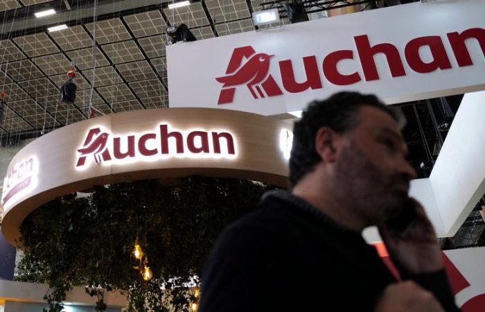 In difficoltà, Auchan si prepara a presentare un vasto progetto di piano sociale che potrebbe mettere a rischio circa 2.300 posti di lavoro