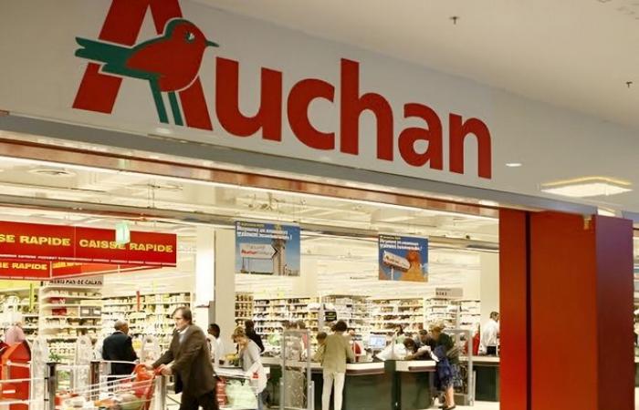 Auchan vuole risanare la situazione e taglia 2.389 posti di lavoro in Francia