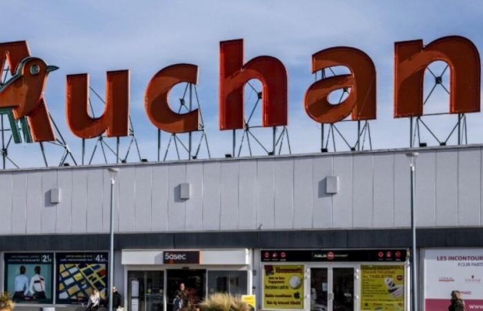 Auchan, in grande difficoltà, annuncia il taglio di oltre 2.000 posti di lavoro in Francia: News