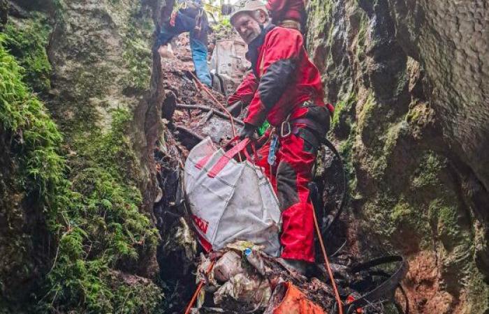 Decontaminazione di una miniera di fosfati – Le Petit Journal