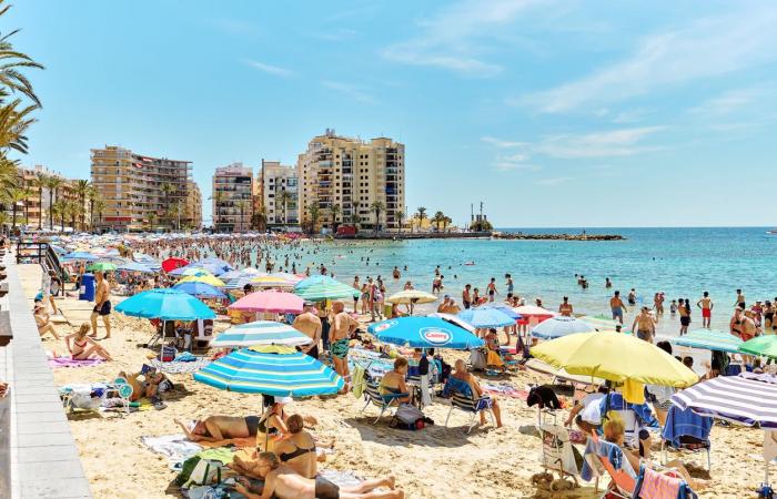 Perché non potremo più fare il bagno sulle spiagge della Spagna