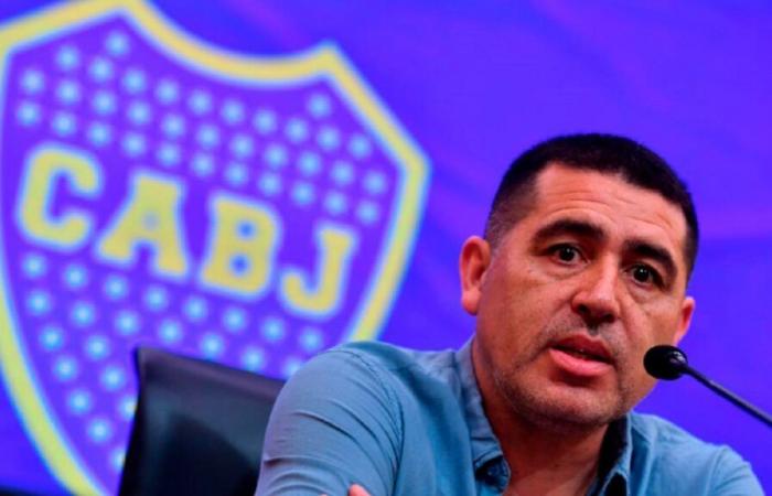 Un allenatore campione del mondo ha rivelato che Juan Román Riquelme lo aveva cercato per allenare il Boca: ha chiesto il mio cellulare