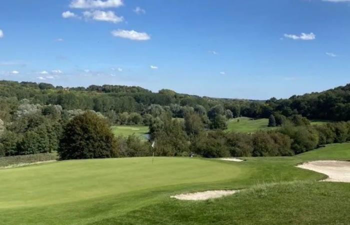 un campo da golf francese offre una versione invernale del suo percorso