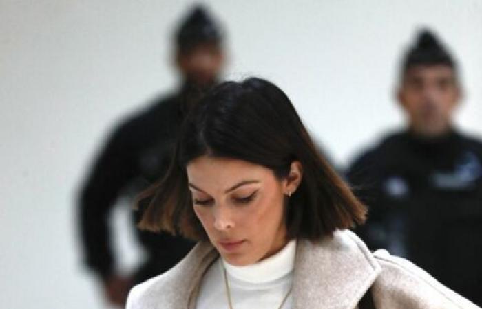 Iris Mittenaere di fronte al suo ex in tribunale: a viso chiuso, può contare sul sostegno della famiglia