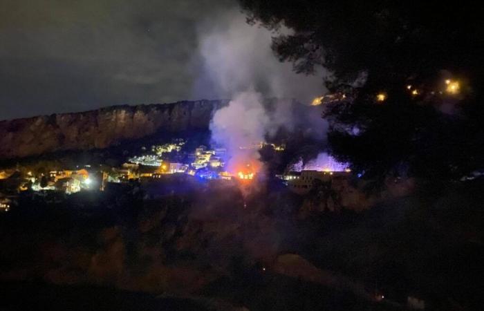 Un edificio prende fuoco a Cap-d’Ail: i vigili del fuoco di Monaco hanno messo in salvo 4 persone