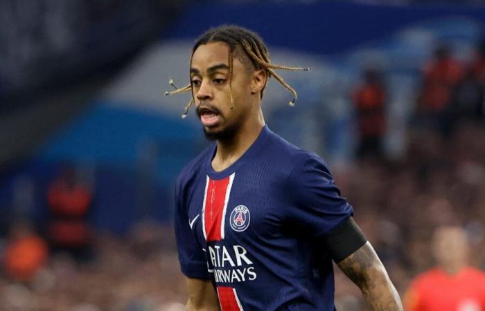 Secondo quanto riferito, la maglia home del PSG per la stagione 2025/26 è trapelata e sembra fantastica