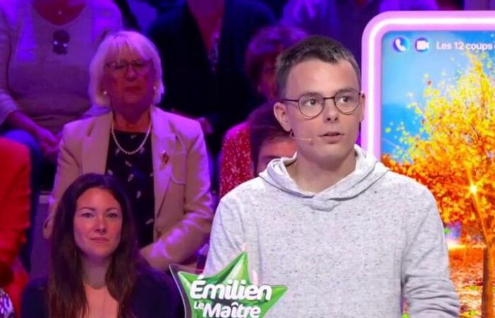 Emilien (Les 12 coups de midi) imbarazzato quando spiega perché Jean-Luc Reichmann condivide le sue notti con Jessica