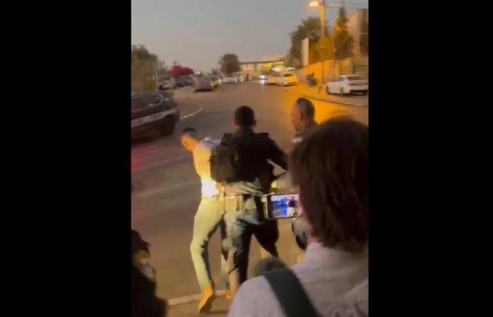 [Vidéo] Incidente diplomatico franco-israeliano a Gerusalemme, arrestati due gendarmi francesi