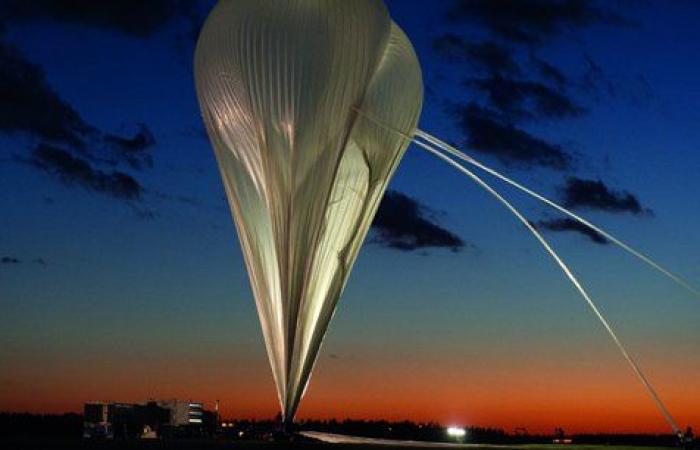 La Francia realizza il primo volo di un pallone stratosferico in manovra