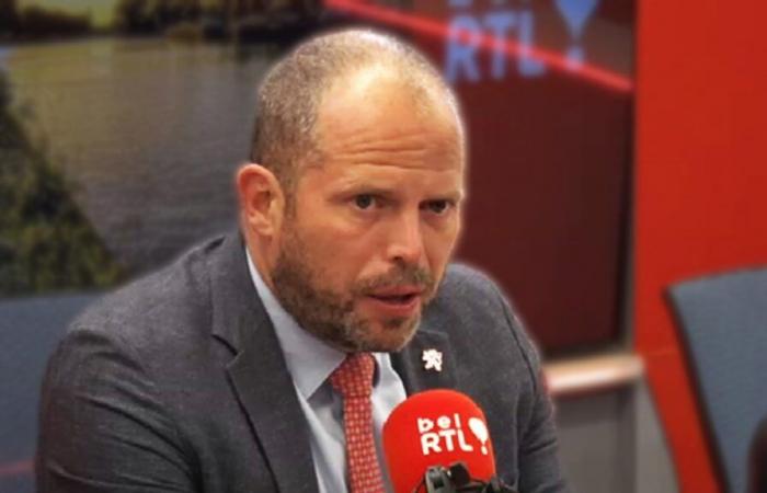 “Dovremmo chiudere le frontiere a sud”: Theo Francken vorrebbe che l’Europa si ispirasse a Donald Trump per quanto riguarda l’immigrazione