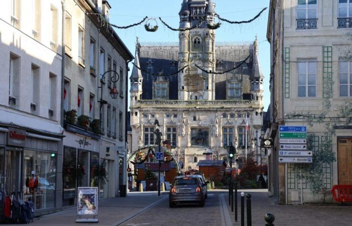 Bollette telefoniche colossali, un vicesindaco nel mirino di un'inchiesta nell'Oise