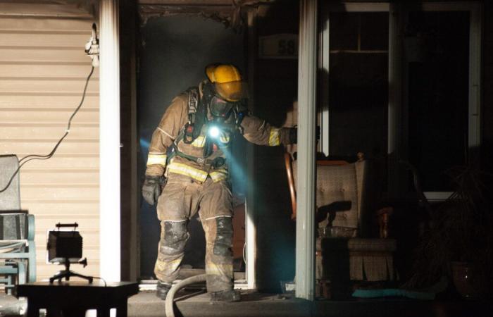 L’incendio provoca danni ingenti sulla 7th Avenue