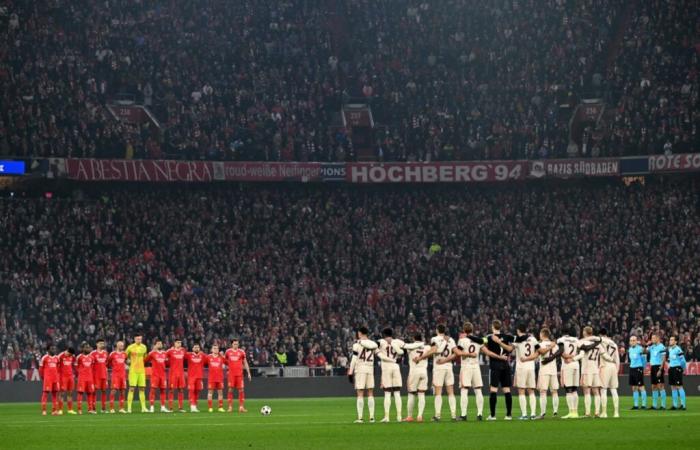 tifoso muore improvvisamente durante la partita Bayern Monaco-Benfica