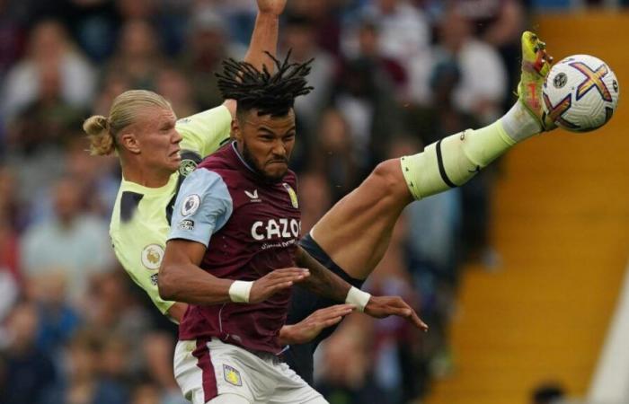 Unaï Emery non capisce il gesto di Tyrone Mings