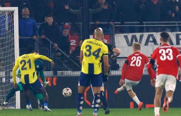 Il Fenerbahçe ha perso contro l'AZ Alkmaar! Quattro gol, rigore sbagliato