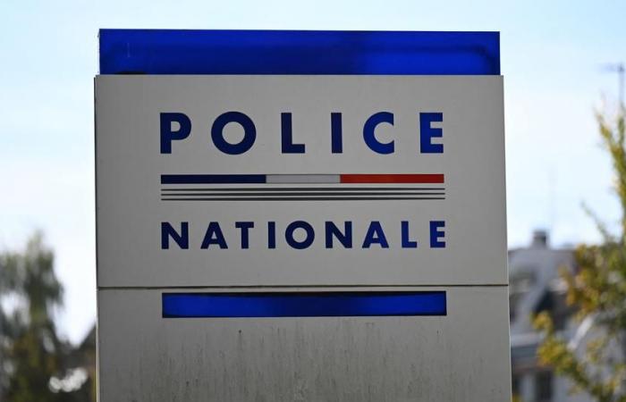 un quarantenne trovato morto, due adolescenti di 16 anni presi in custodia dalla polizia