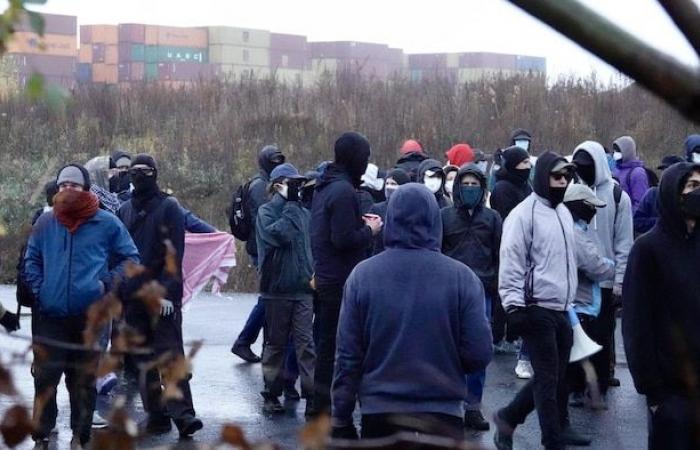 I manifestanti hanno bloccato l’accesso alle logistique di Ray-Mont in Eastern Montreal