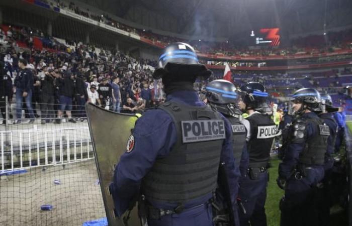 Il derby dell'OL-ASSE è stato classificato ad altissimo rischio, i tifosi del Saint-Étienne hanno vietato di viaggiare