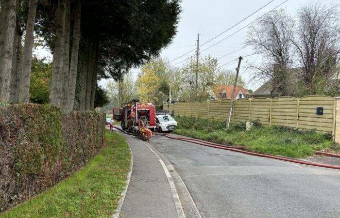 Incendio nella compagnia Legoupil a Vire Normandia: schierati 26 vigili del fuoco