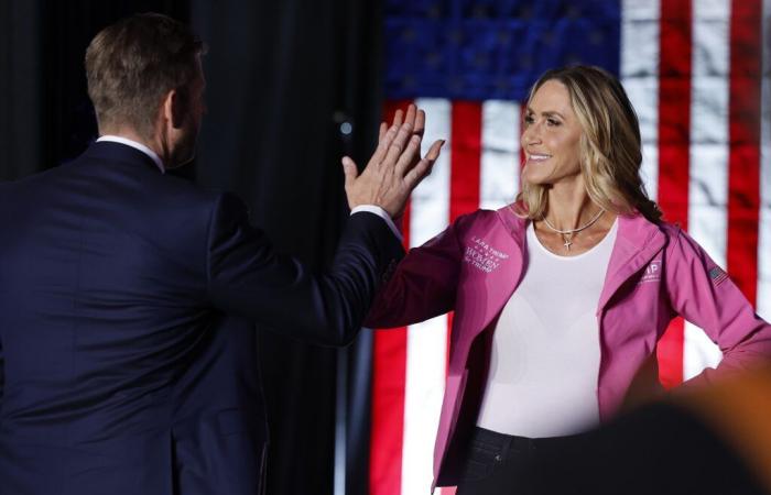 Lara Trump pubblicizza le modifiche al processo elettorale dopo l'inaugurazione