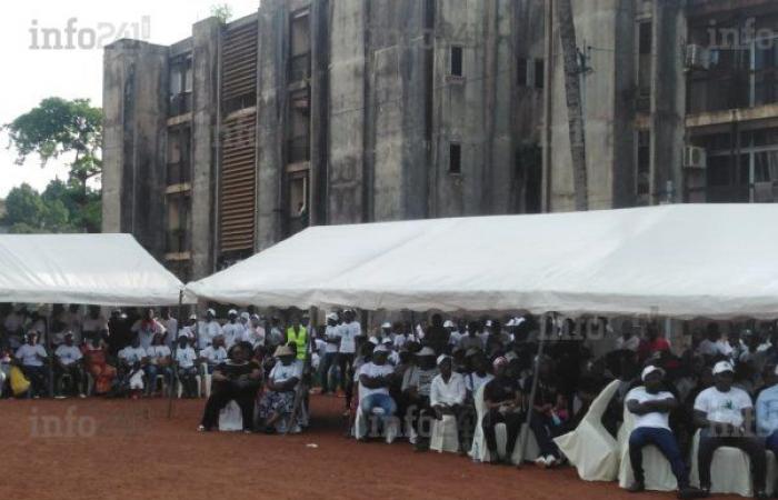 Referendum costituzionale: l’associazione Colibri mobilita i residenti di Libreville per un massiccio SÌ