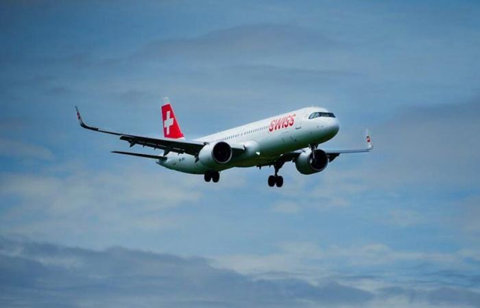 L’aereo di Swiss deve voltarsi: attacca il personale e tenta di entrare nella cabina di pilotaggio!