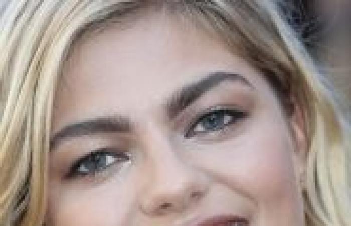 “È stato atroce”: Louane ripensa alla pressione dei media durante la sua gravidanza