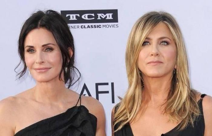 Courteney Cox rivela l'interessante collezione di Jennifer Aniston da 'Friends'