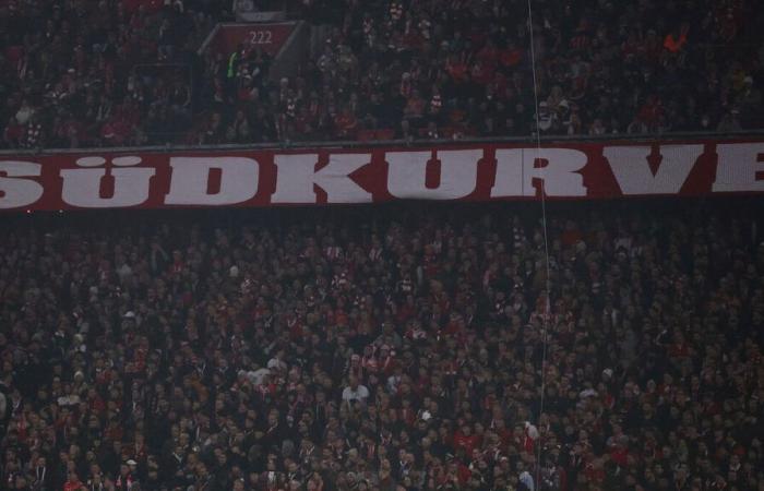 Champions League: morto in tribuna contro il Benfica un tifoso del Bayern Monaco