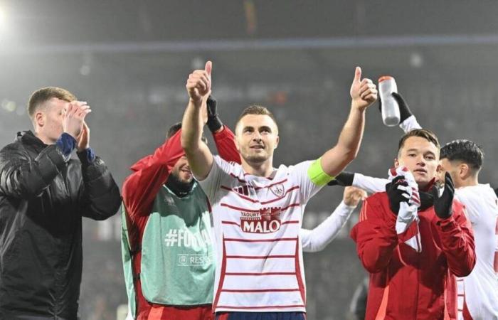 Stadio di Brest. Il club annuncia il prolungamento di Brendan Chardonnet fino al 2027