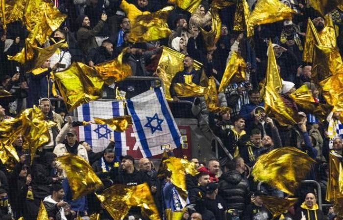 cosa sappiamo delle violenze contro i tifosi israeliani dopo la partita di Europa League tra Ajax Amsterdam e Maccabi Tel-Aviv