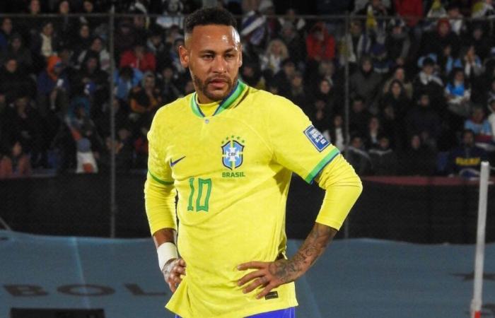 Neymar subisce un’insolita rapina in Arabia e ora cerca di tornare al Santos in Brasile