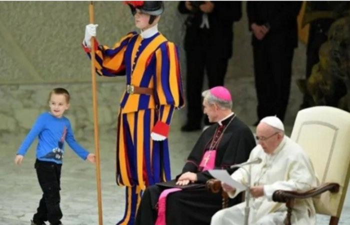 Chi è Wenzel, il ragazzo argentino che ha commosso Papa Francesco durante un discorso in Vaticano – CHACODIAPORDIA.COM