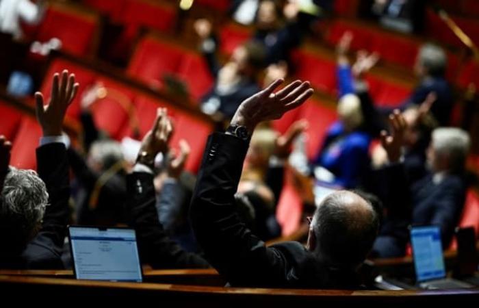 l’Assemblea Nazionale adotta una nuova tornata di tasse contro il parere del governo