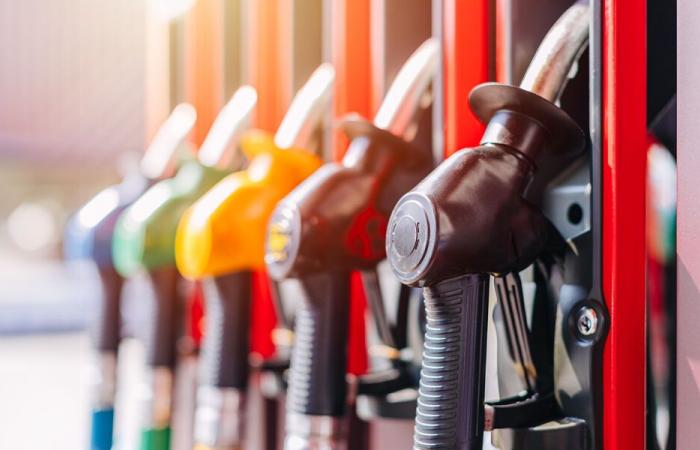 Prezzo dei carburanti – Calo troppo contenuto – Breve