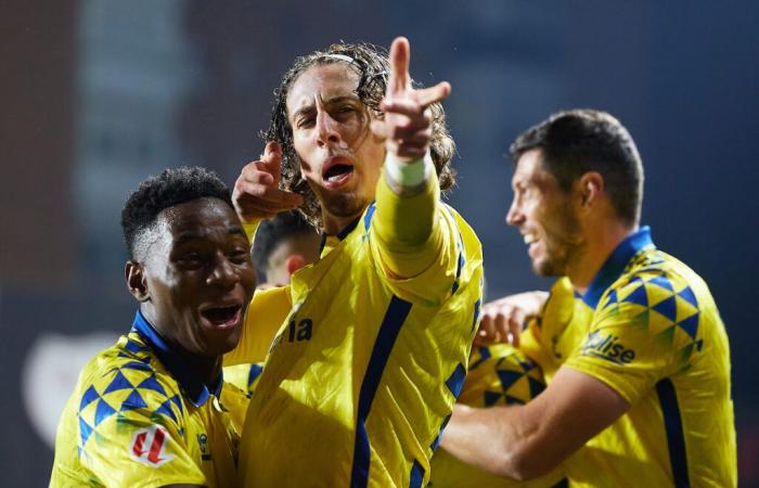 Il Las Palmas vince a Vallecas con sacrificio difensivo e gol (1-3) | UD Las Palmas