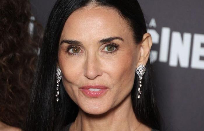 Demi Moore: 'troppo vecchia per essere attraente in bikini', la star di 'The Substance' affronta l'ageism