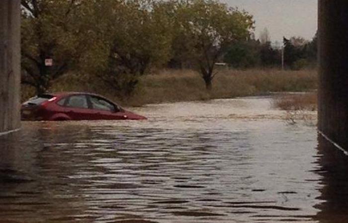 Temporali nei Pirenei Orientali: 3 persone bloccate nella loro auto