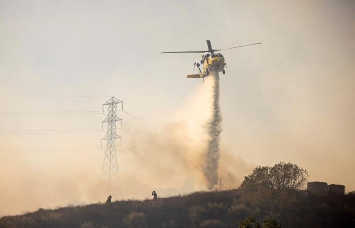 Grande incendio in California | Più di cento case distrutte vicino a Los Angeles