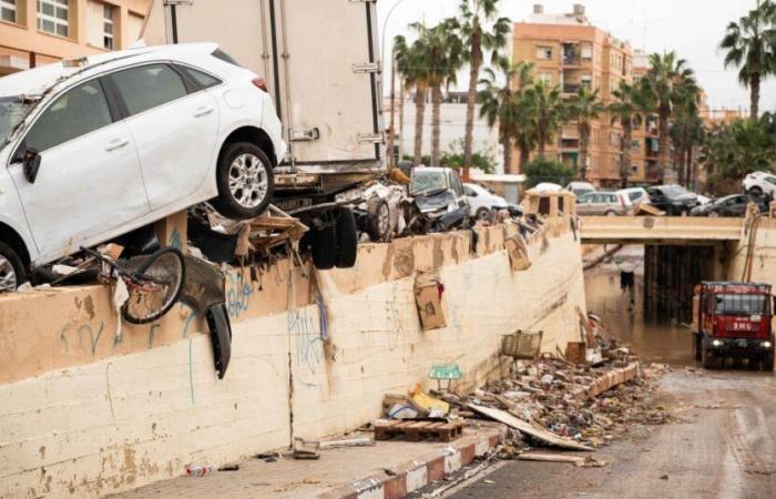 “Stiamo parlando di 200 morti, ne contiamo molti di più”, nota un autista di ambulanza a Valencia